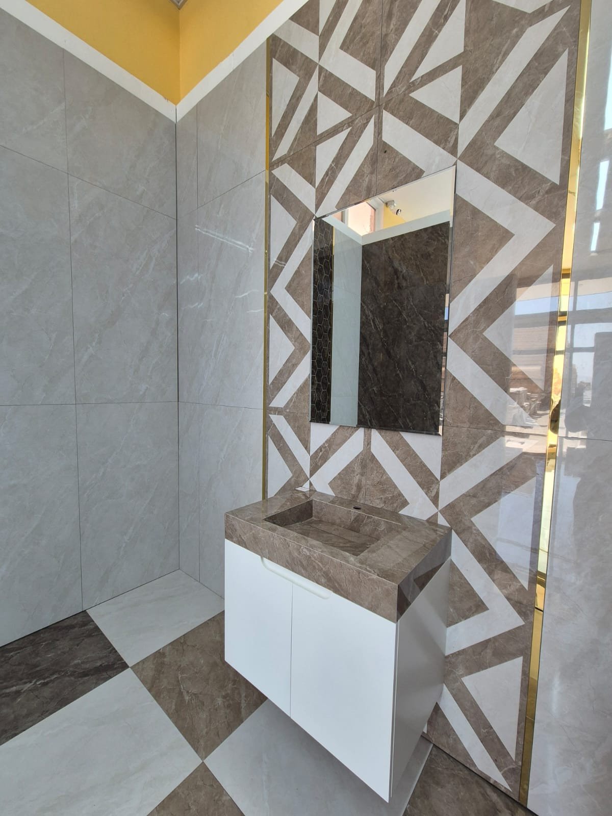 Moydadır (Hamam Lavabosu)