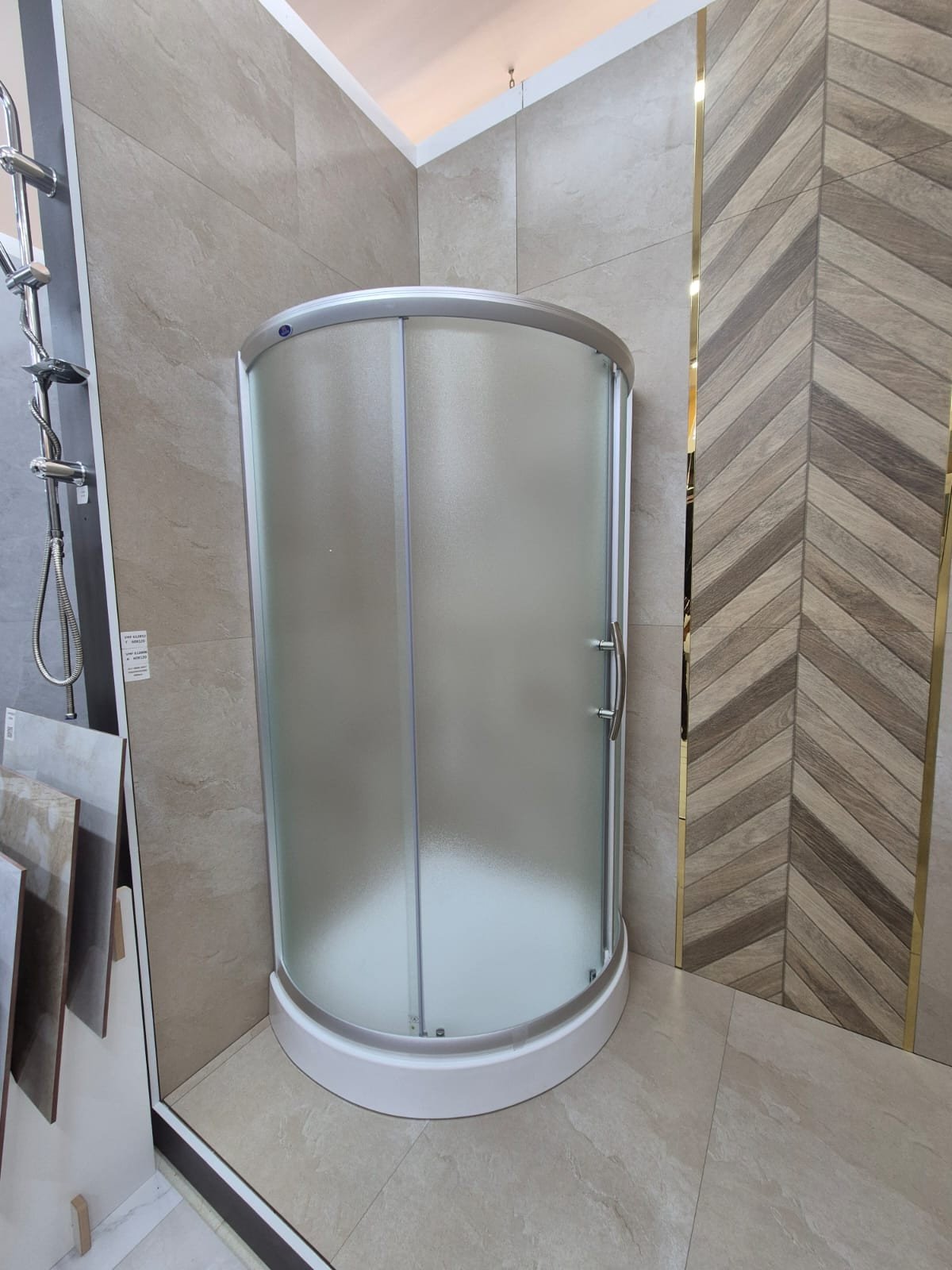 Duş Kabinləri – Sürüşən Qapılı Modeller