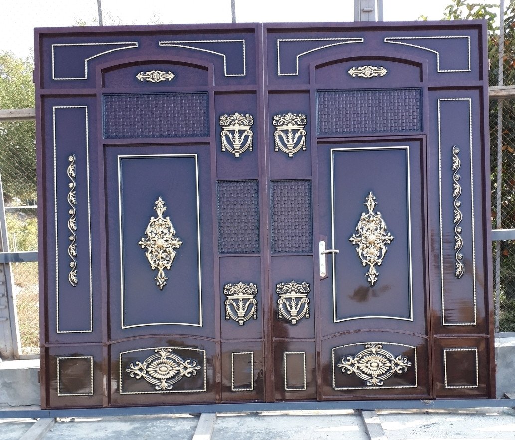 Darvaza (Metal Qapılar)