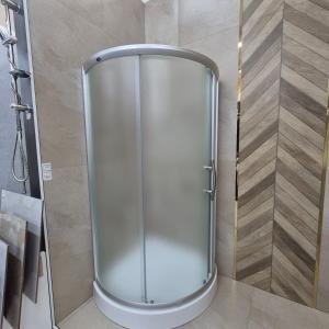 Duş Kabinləri – Sürüşən Qapılı Modeller