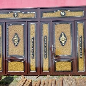 Darvaza (Metal Qapılar)